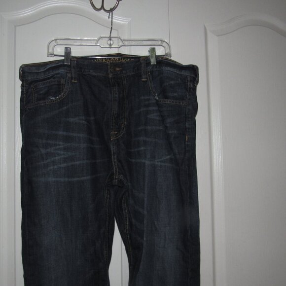 AMERICAN EAGLE Men’s Relaxed Straight Dark Wash Jeans Size 40 x 30 - Picture 3 of 8
